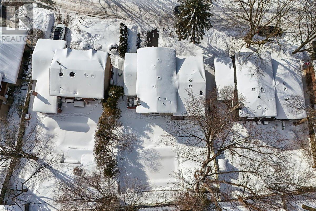 3655 Burnbrae Drive, Mississauga, ON - Outdoor