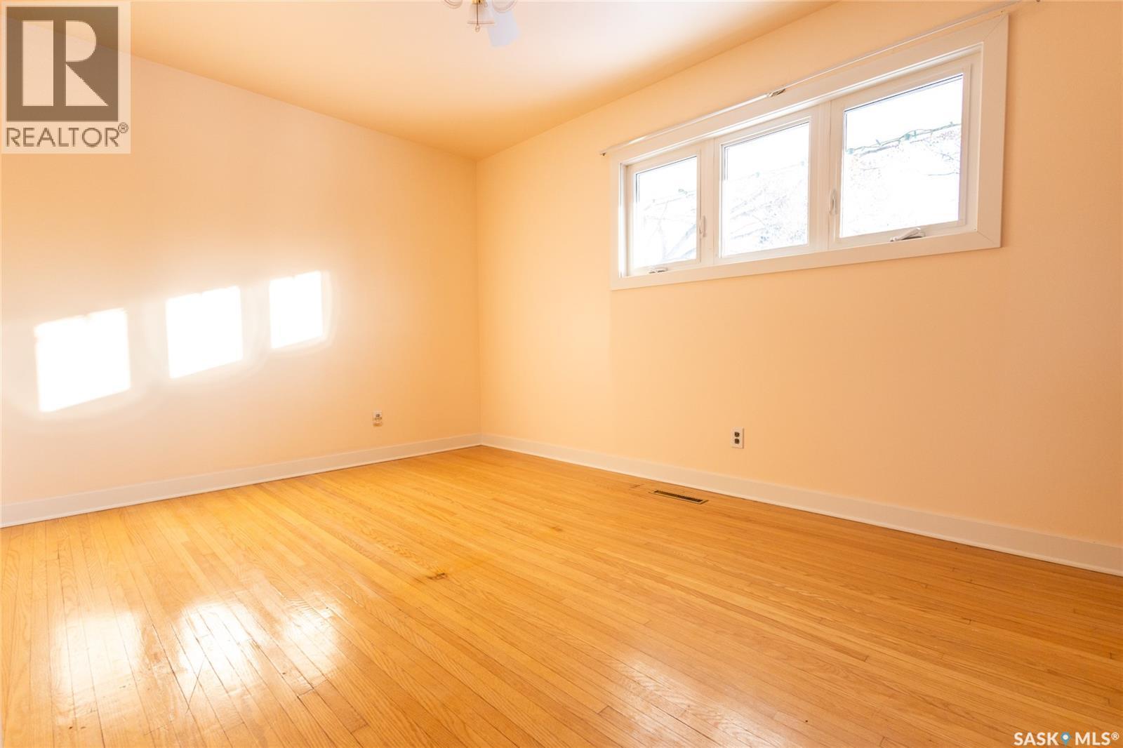 510 Bate Crescent, Saskatoon, SK - Indoor Photo Showing Other Room