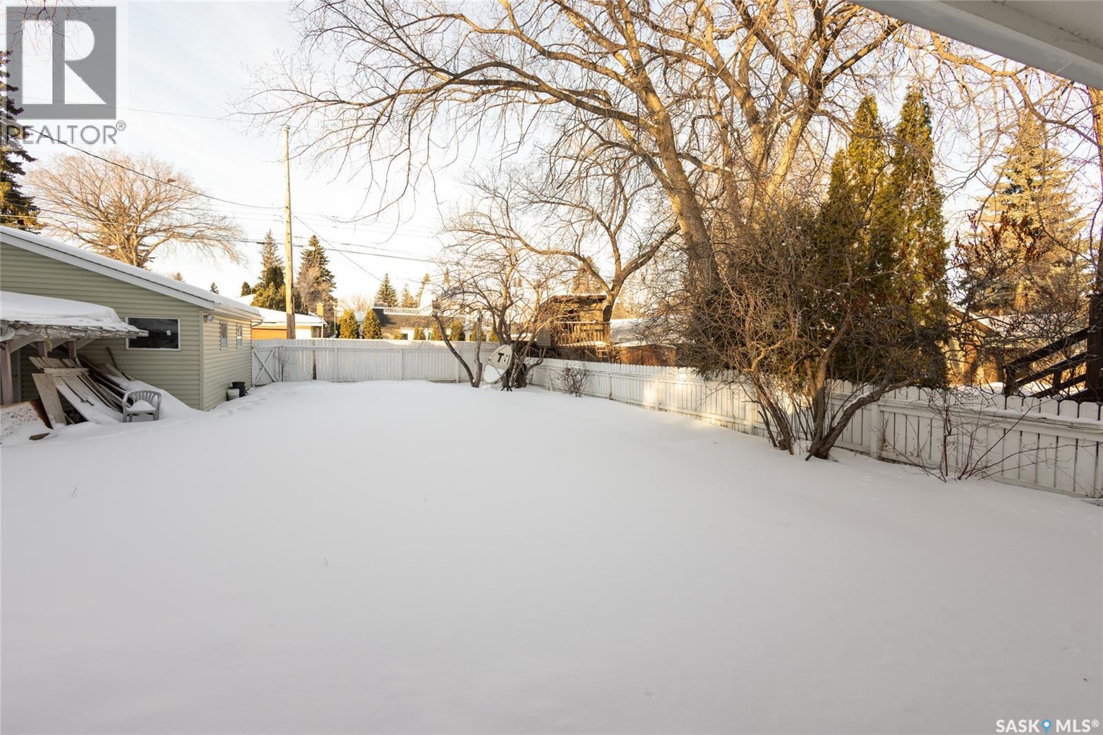 510 Bate Crescent, Saskatoon, SK - Outdoor