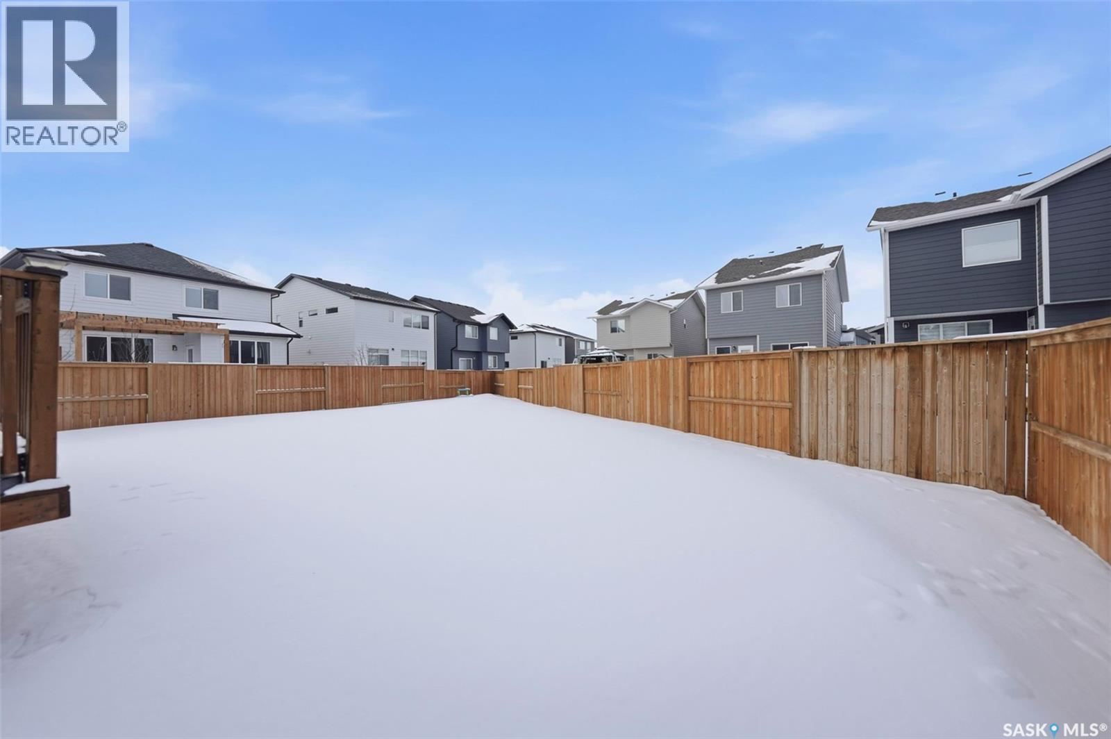 307 Keith Union, Saskatoon, SK - Outdoor