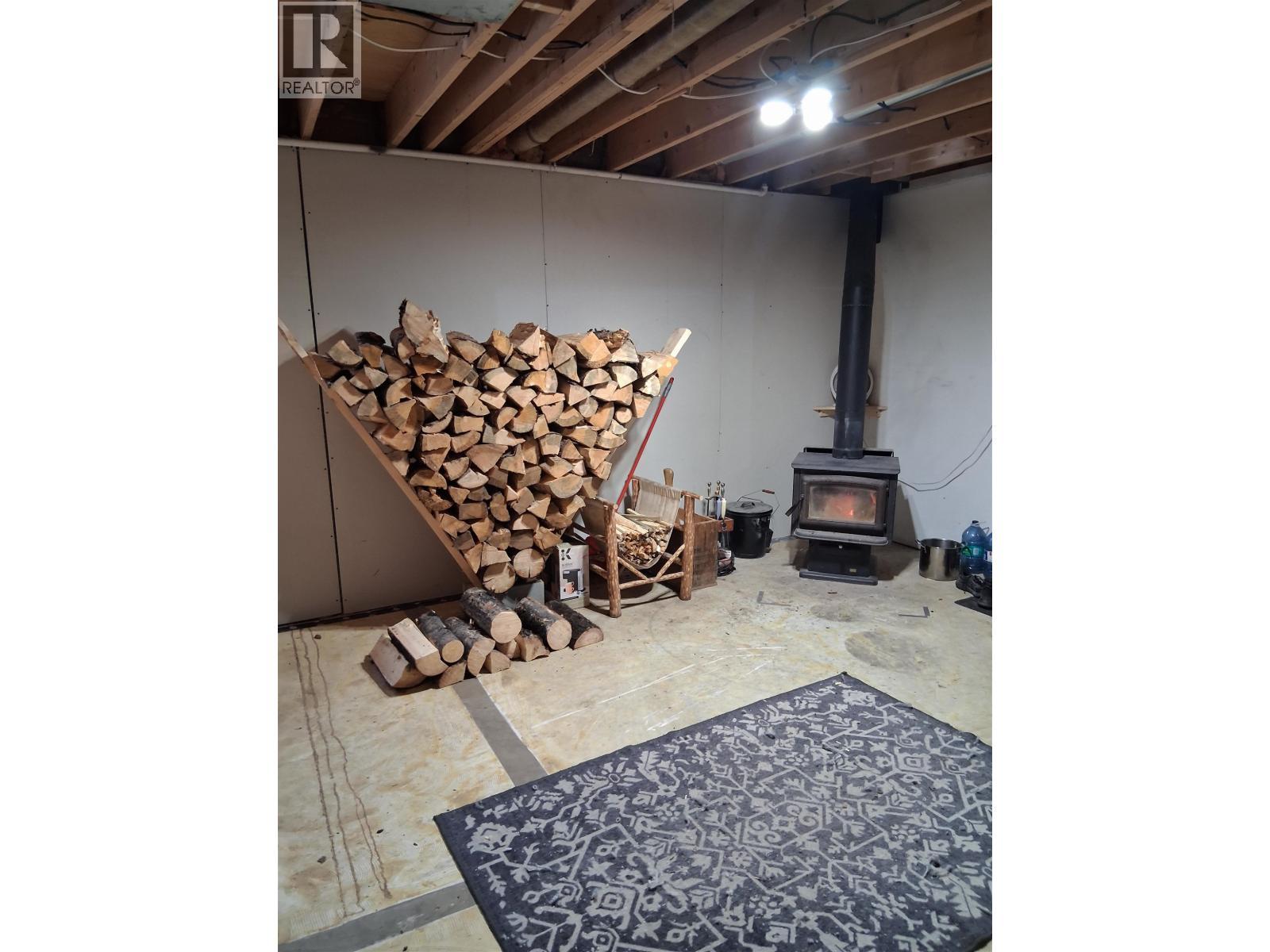 1441 Coalmine Road, Telkwa, BC - Indoor Photo Showing Other Room