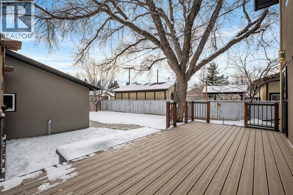 250 Lake Fraser Place Se, Calgary, AB - Outdoor