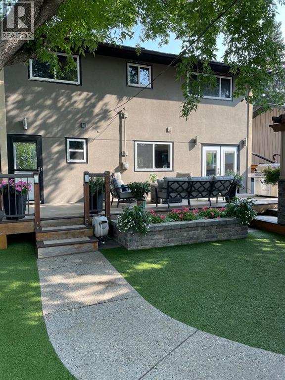 250 Lake Fraser Place Se, Calgary, AB - Outdoor With Deck Patio Veranda