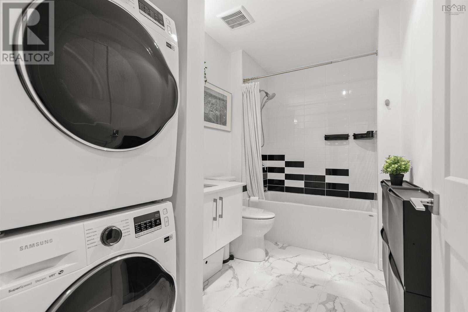 Bathroom - 102 5684 West Street, Halifax, NS - Indoor Photo Showing Laundry Room