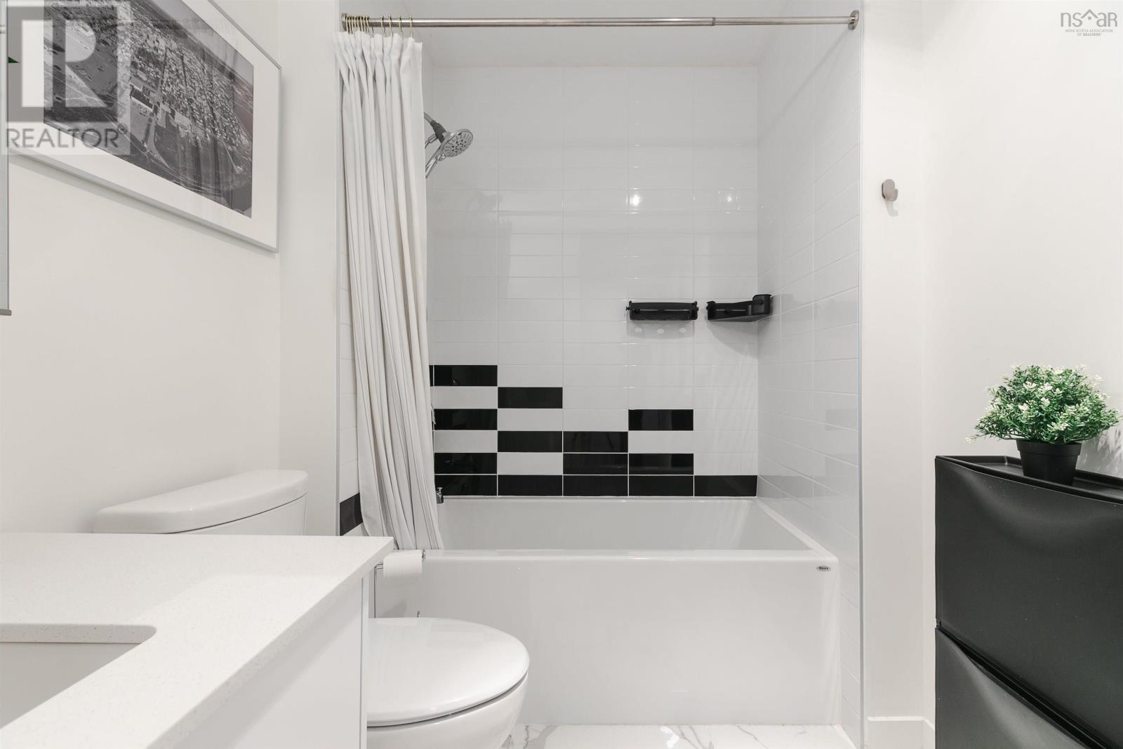 Bathroom - 102 5684 West Street, Halifax, NS - Indoor Photo Showing Bathroom