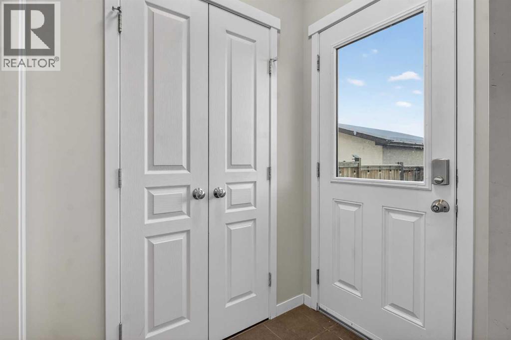 146 Marquis Common Se, Calgary, AB - Indoor Photo Showing Other Room