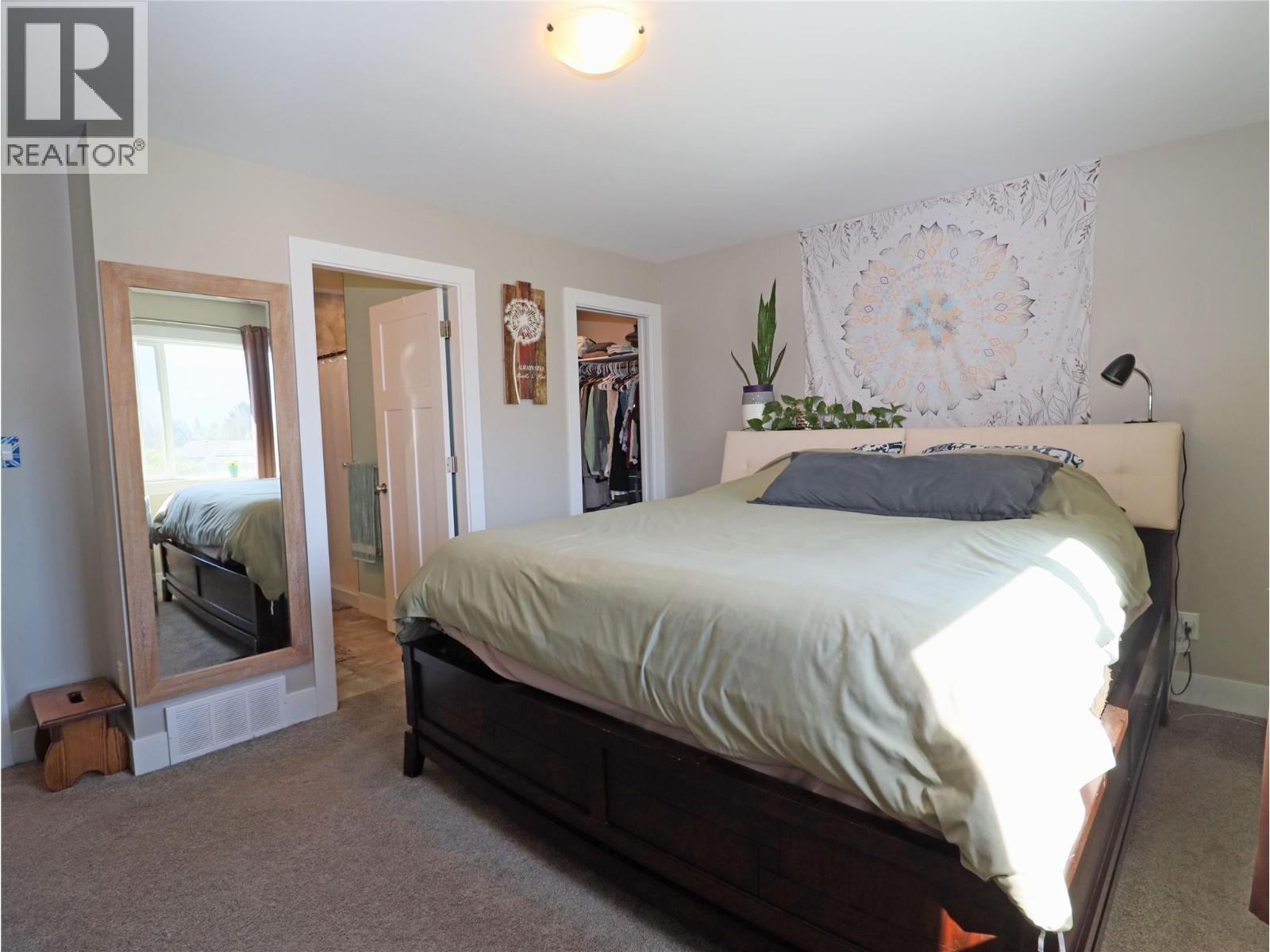 3600 Hall Frontage Road, Grand Forks, BC - Indoor Photo Showing Bedroom