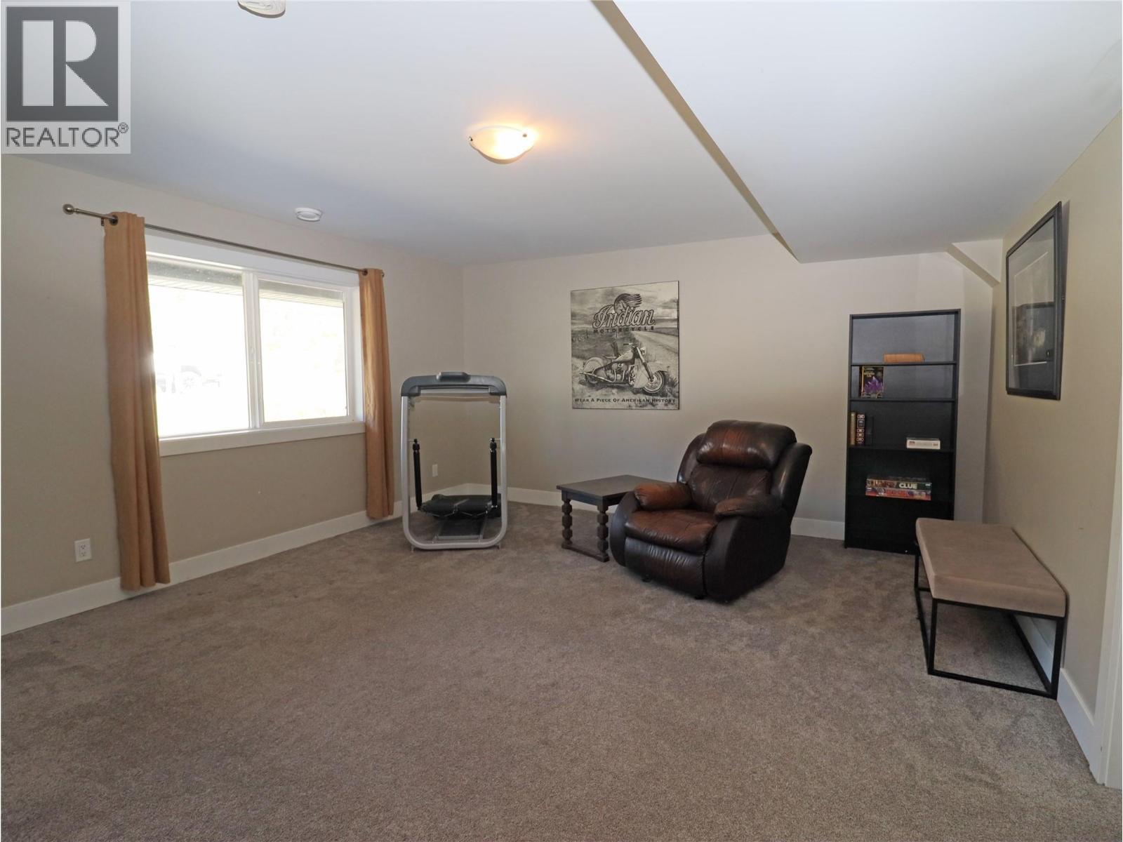 3600 Hall Frontage Road, Grand Forks, BC - Indoor