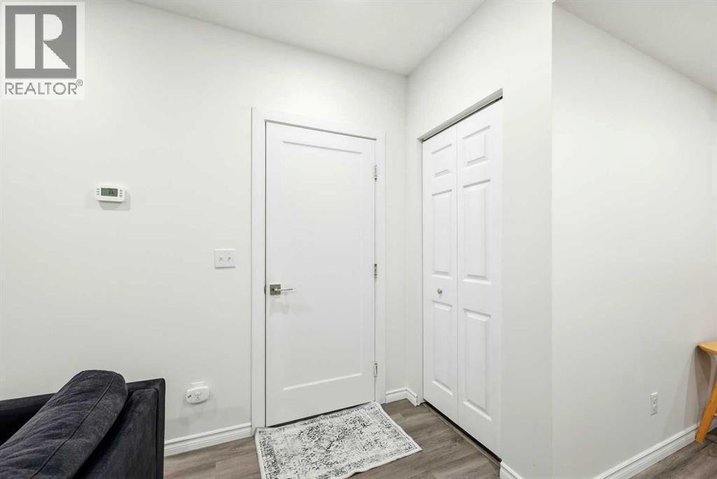 185 Edith Green Nw, Calgary, AB - Indoor Photo Showing Other Room
