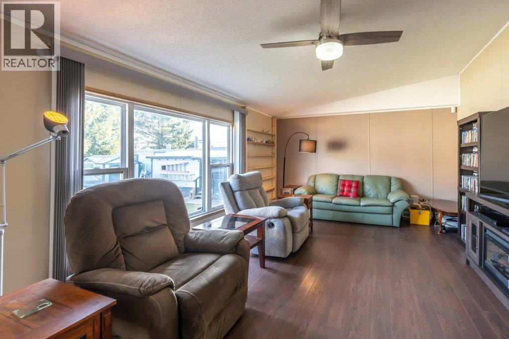 5617 Highway 97, Oliver, BC