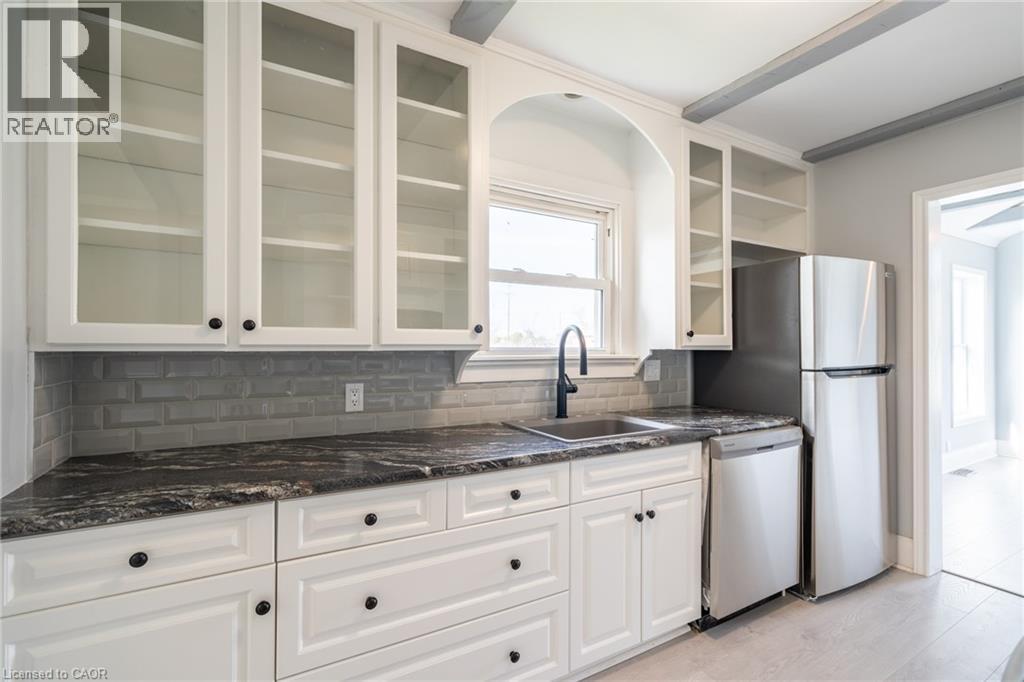 728 Gorham Road, Ridgeway, ON - Indoor Photo Showing Kitchen