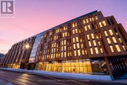 405 - 1720 BAYVIEW AVENUE Toronto, ON M4G 3C4