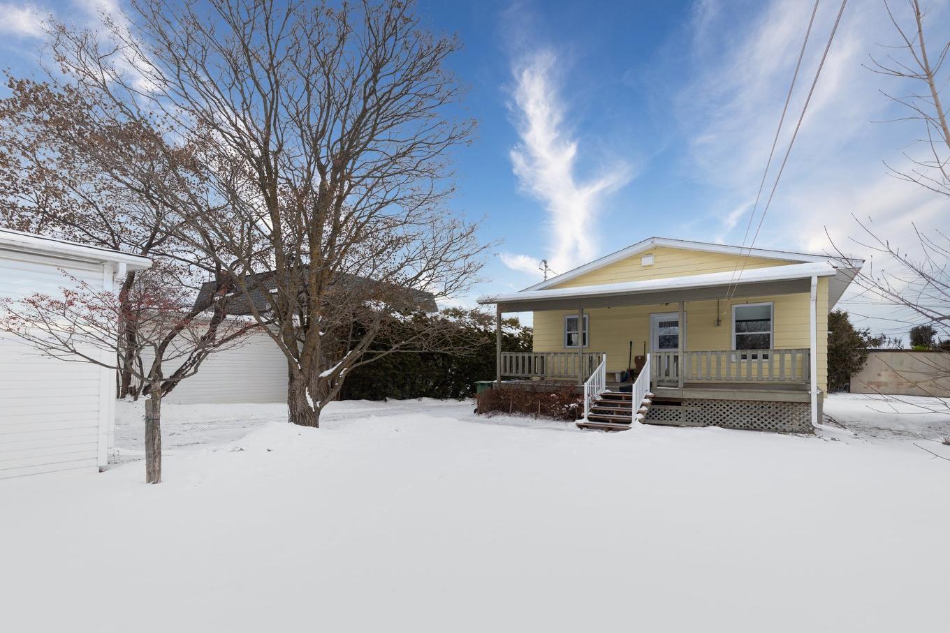 Back facade - 160 Rue Larocque, Saint-Jean-Sur-Richelieu, QC - Outdoor