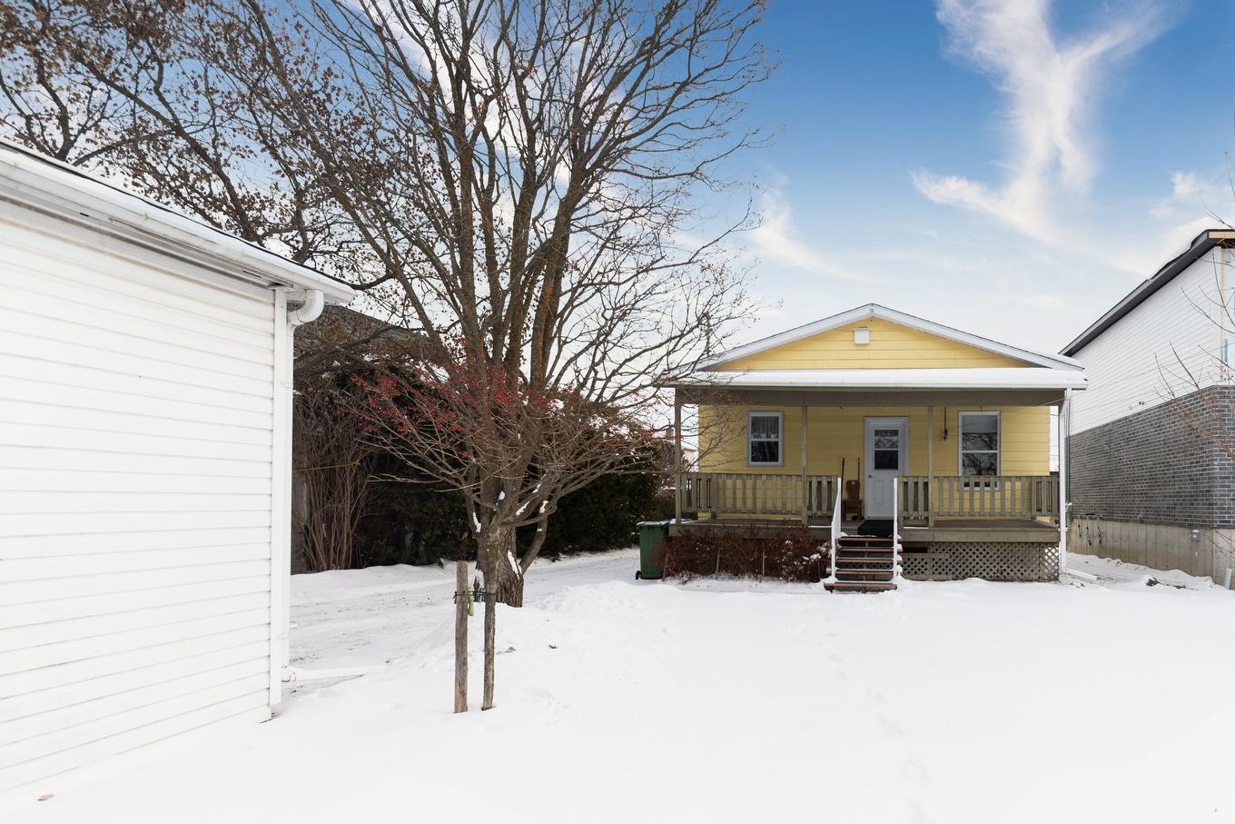 Back facade - 160 Rue Larocque, Saint-Jean-Sur-Richelieu, QC - Outdoor With Deck Patio Veranda