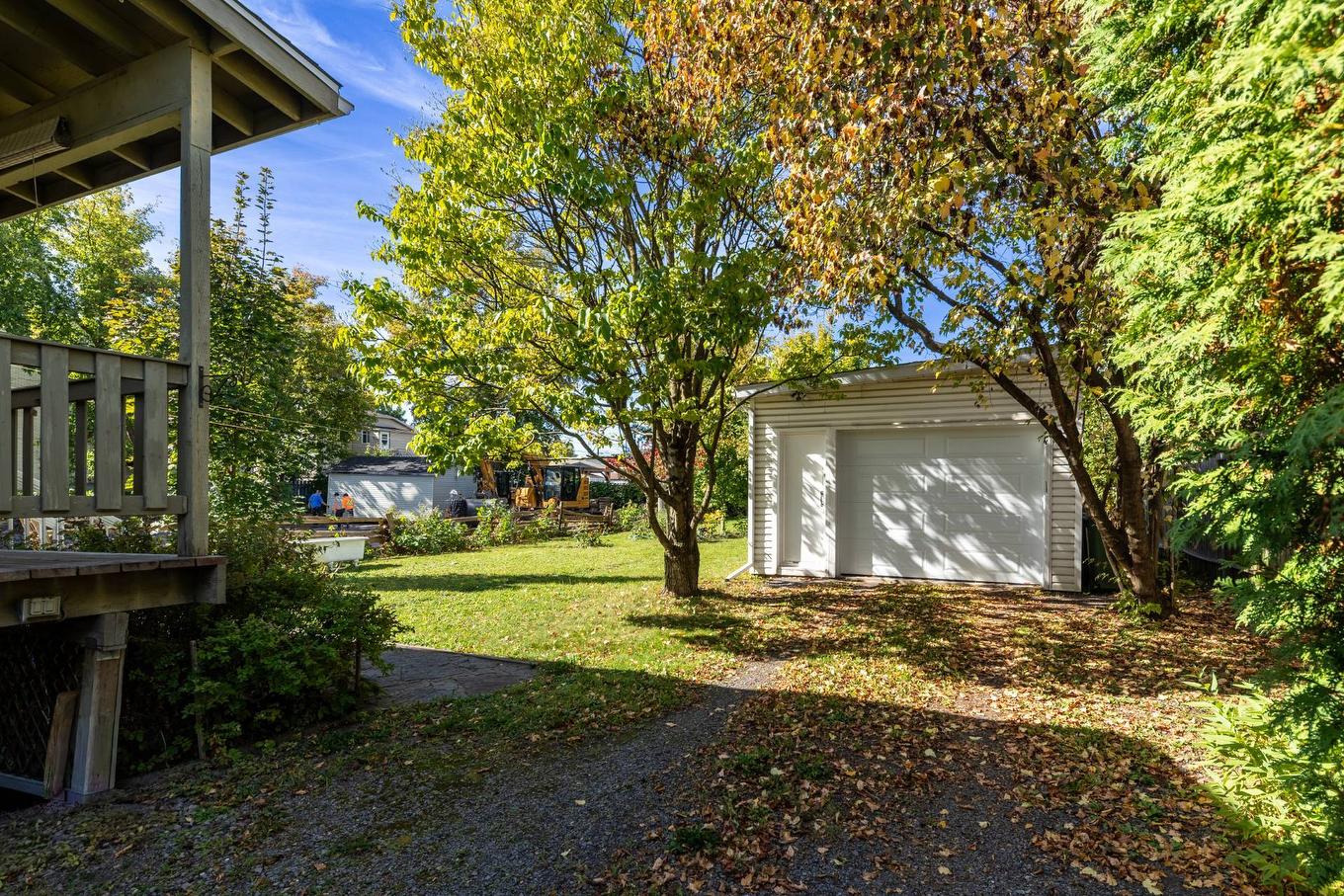 Garage - 160 Rue Larocque, Saint-Jean-Sur-Richelieu, QC - Outdoor