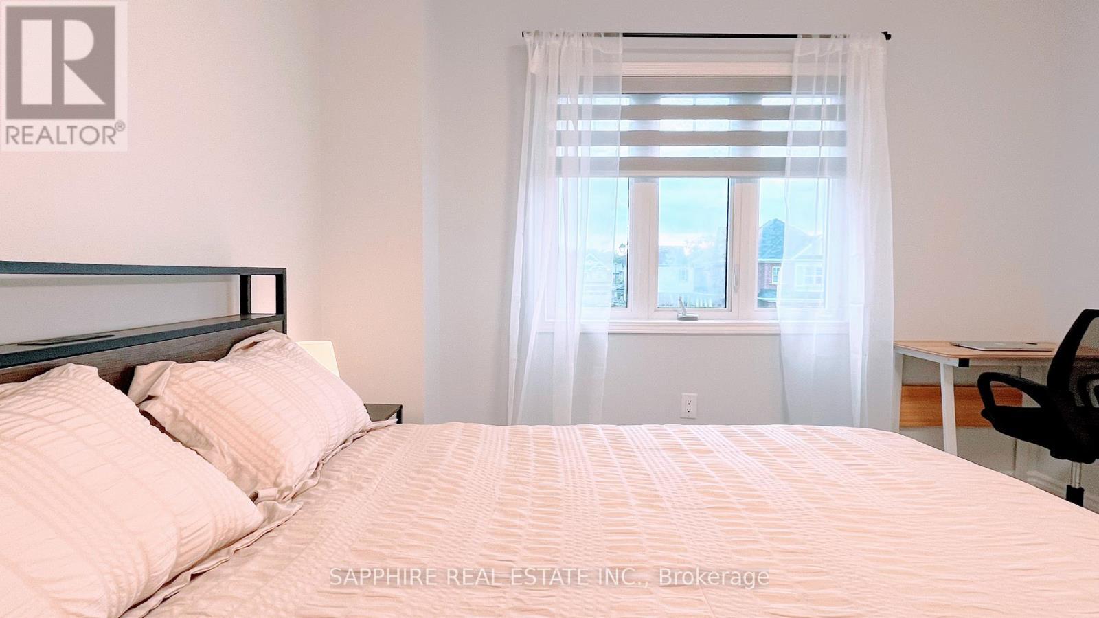 325 Trudeau Drive E, Milton, ON - Indoor Photo Showing Bedroom