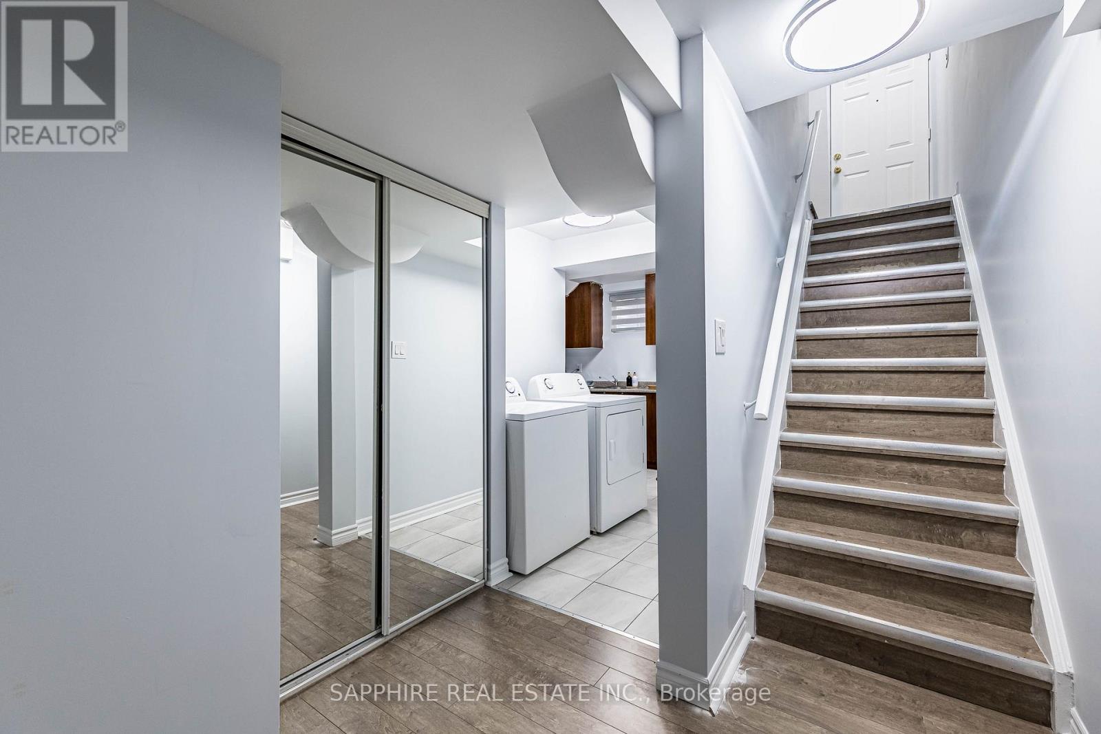 325 Trudeau Drive E, Milton, ON - Indoor Photo Showing Laundry Room