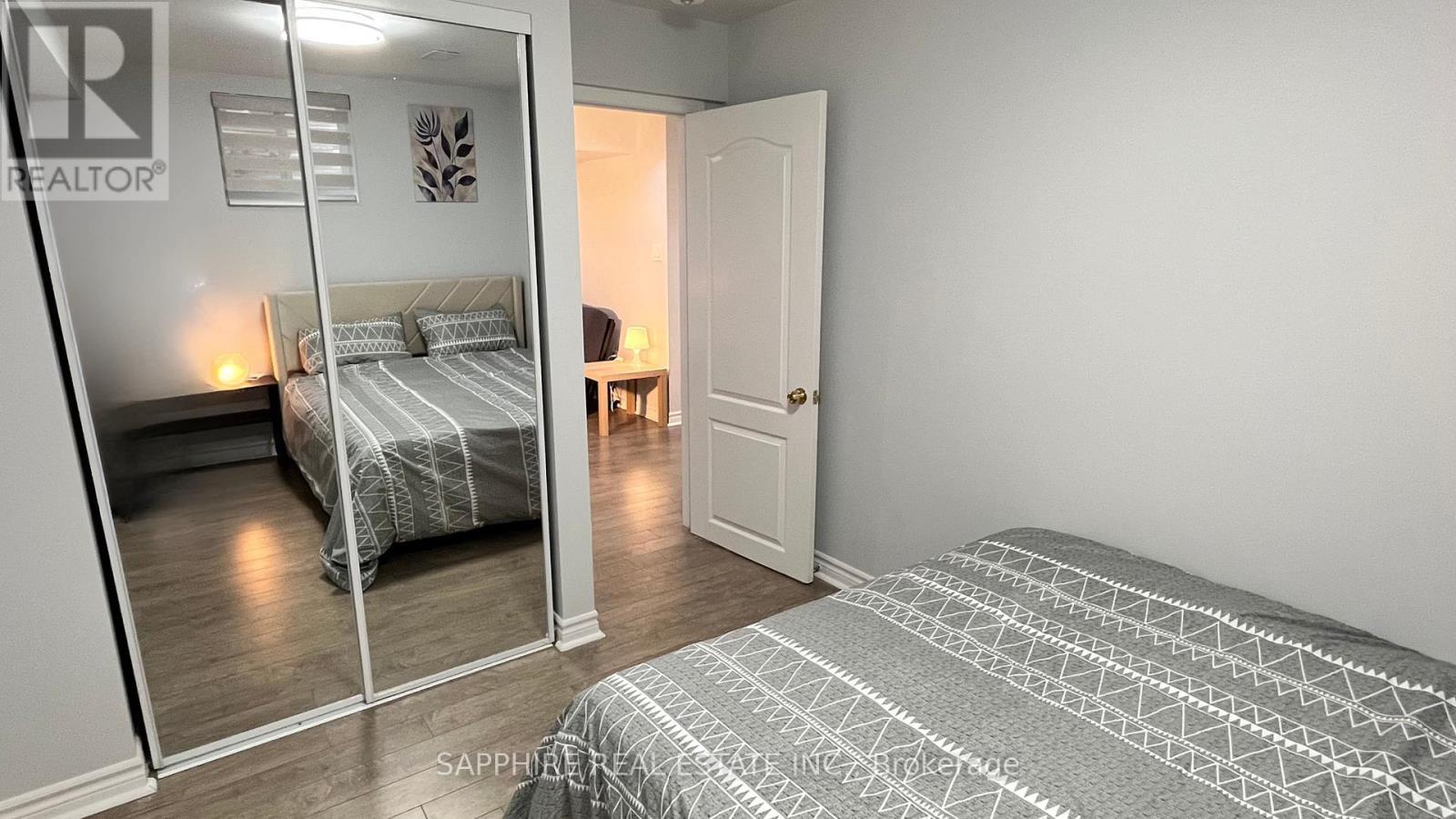 325 Trudeau Drive E, Milton, ON - Indoor Photo Showing Bedroom