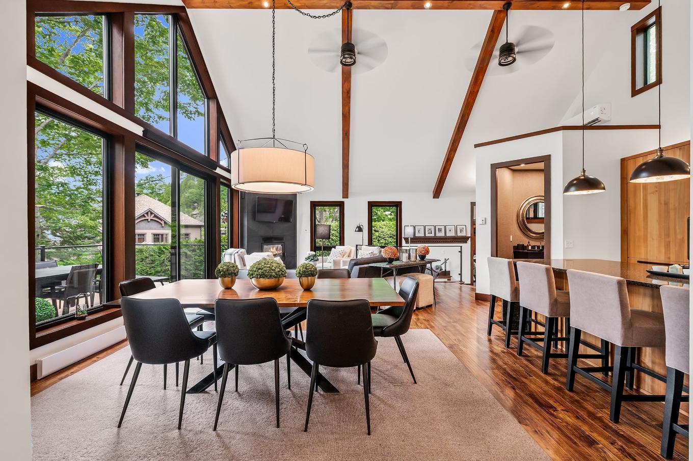 Dining room - 1740 Place Des Pentes, Sainte-Adèle, QC - Indoor Photo Showing Dining Room