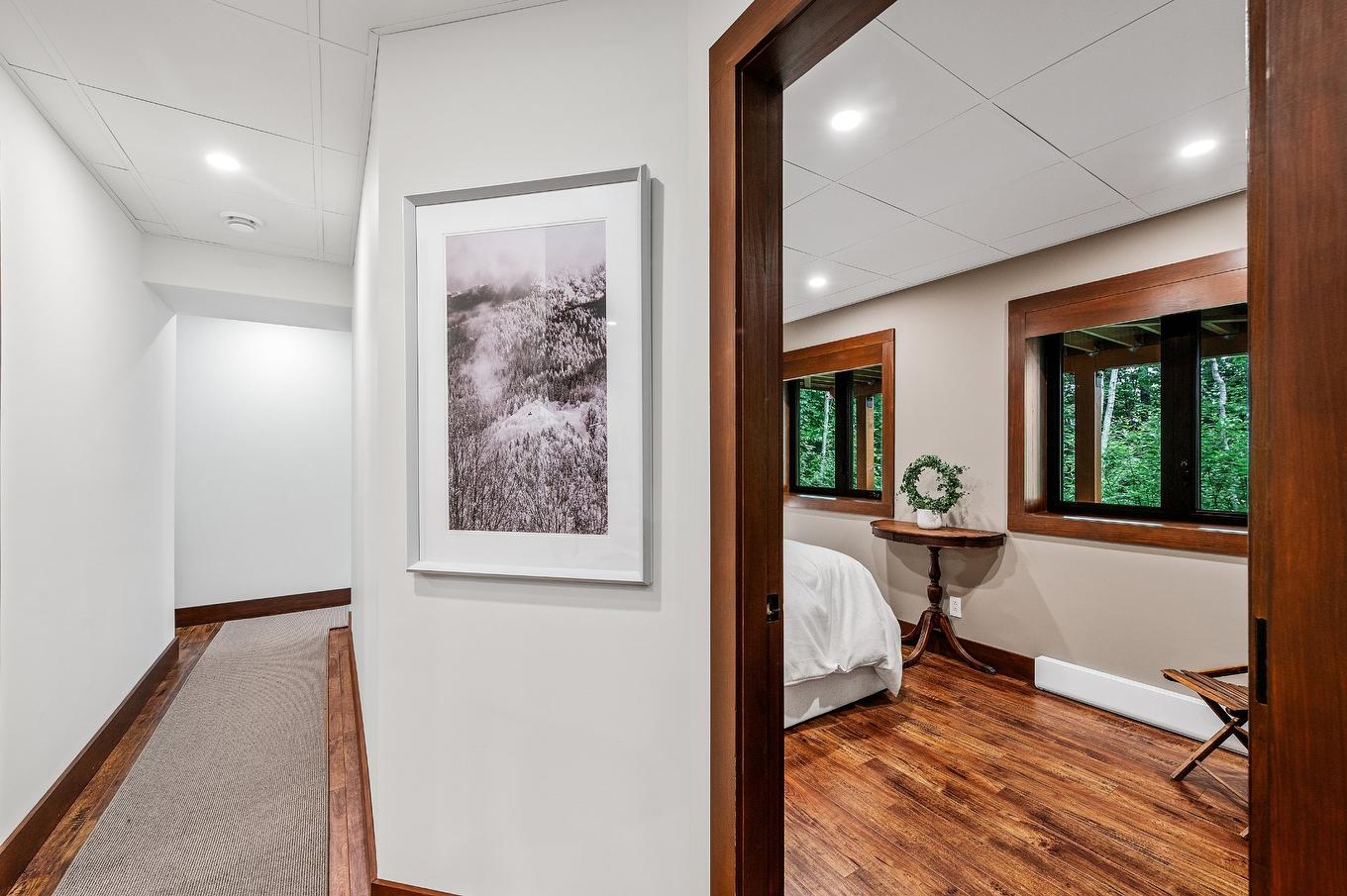 Passageway - 1740 Place Des Pentes, Sainte-Adèle, QC - Indoor Photo Showing Other Room