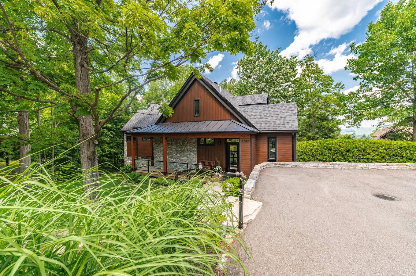 Frontage - 1740 Place Des Pentes, Sainte-Adèle, QC - Outdoor