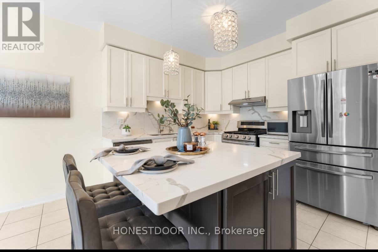 986 Farmstead Drive, Milton, ON