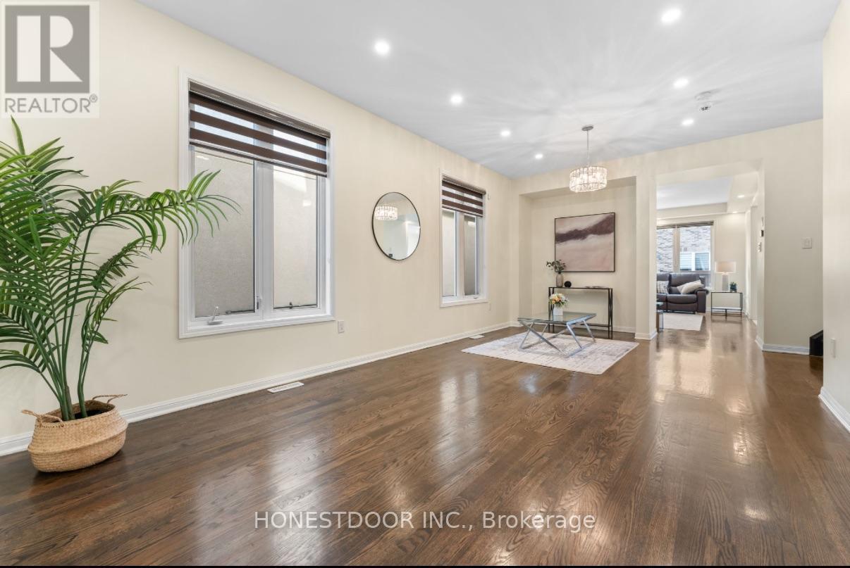 986 Farmstead Drive, Milton, ON