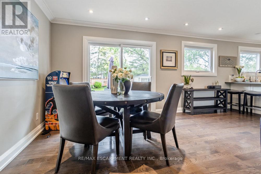 1491 Venta Avenue, Mississauga, ON - Indoor Photo Showing Dining Room