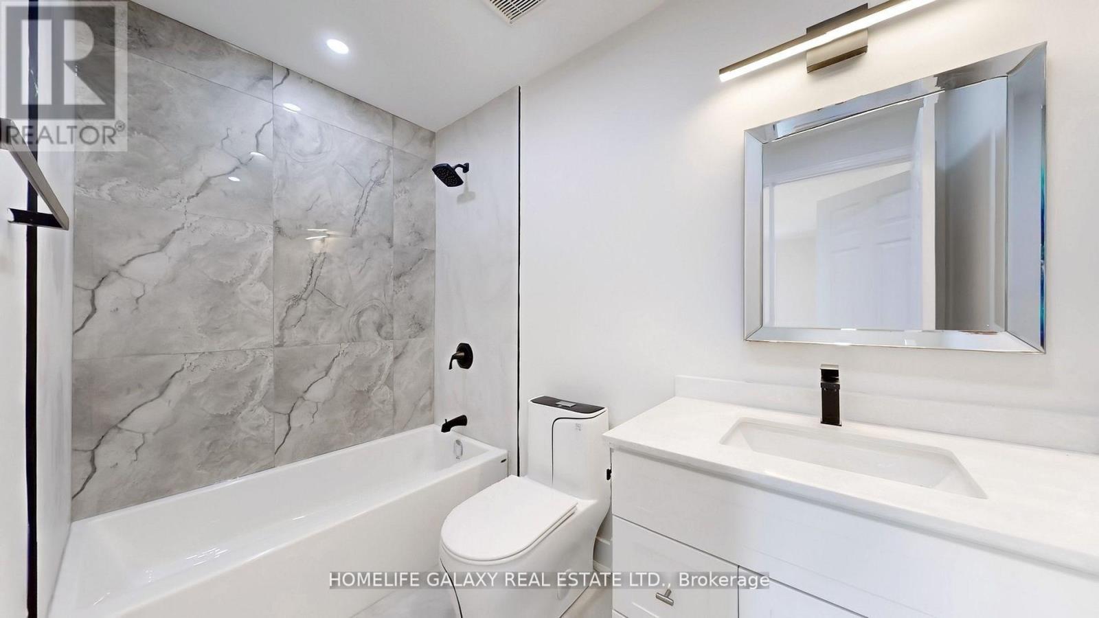 1882 Shadybrook Drive, Pickering, ON - Indoor Photo Showing Bathroom