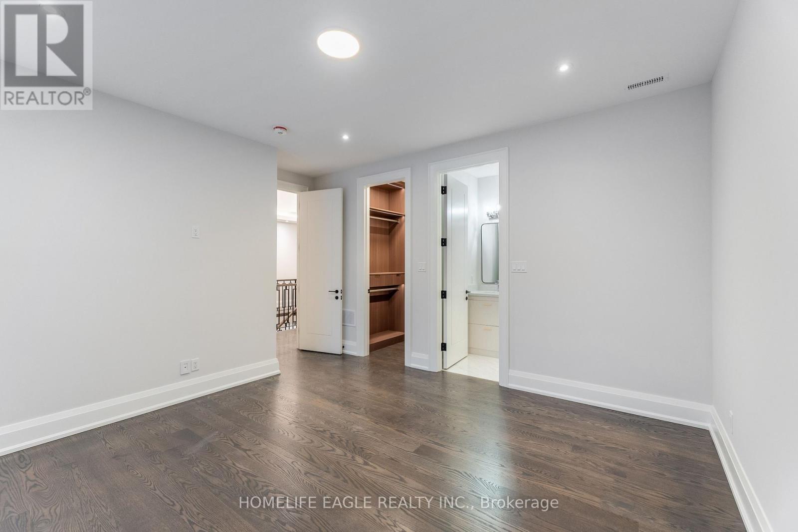 57 Glass Drive, Aurora, ON - Indoor Photo Showing Other Room