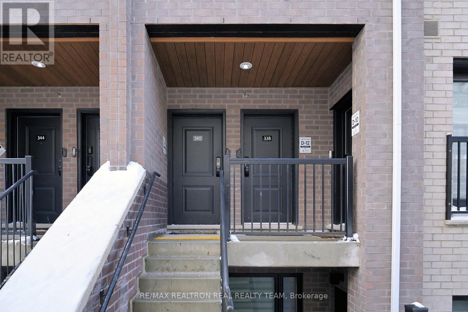 338 - 349 Wheat Boom Drive, Oakville, ON - Outdoor