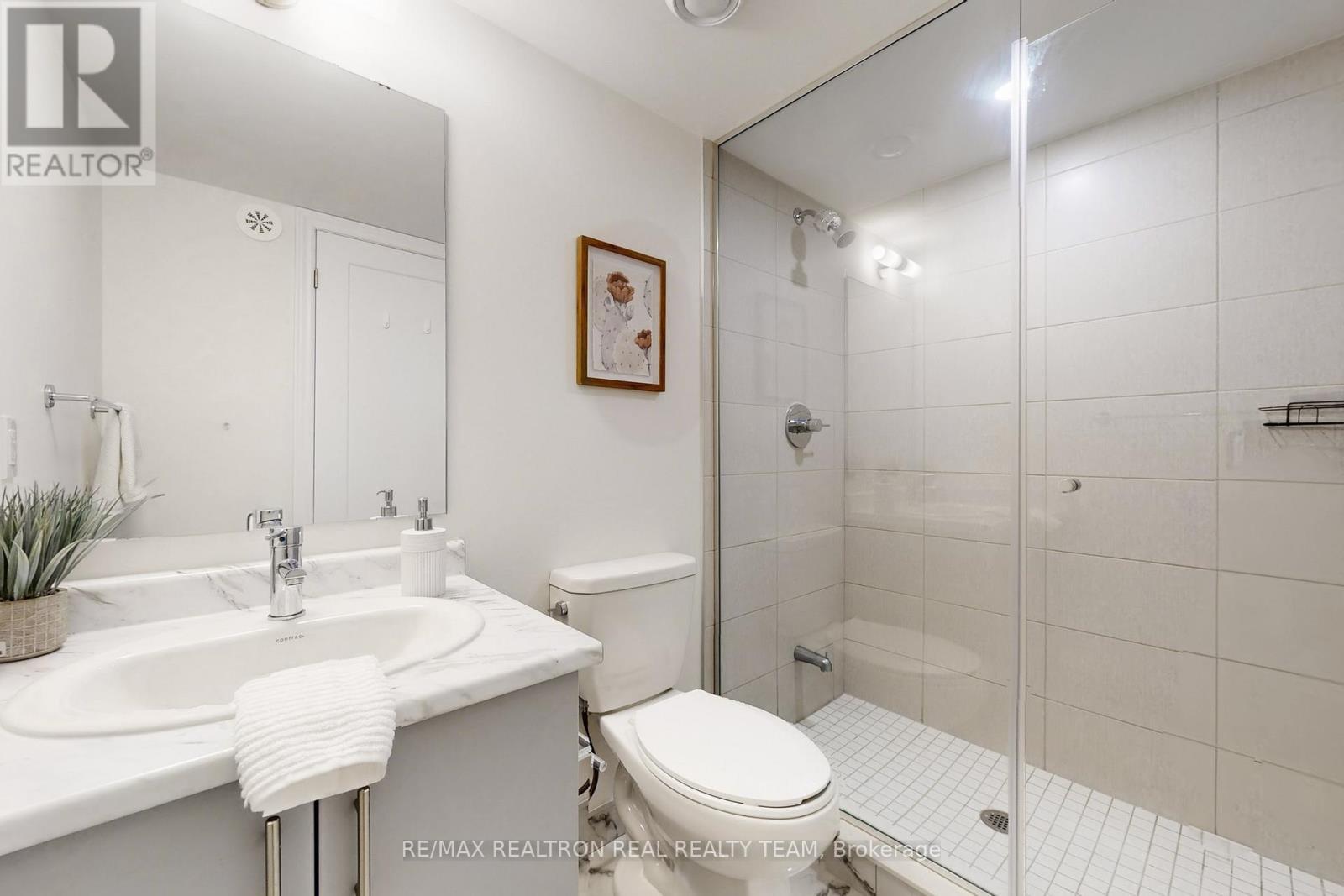 338 - 349 Wheat Boom Drive, Oakville, ON - Indoor Photo Showing Bathroom