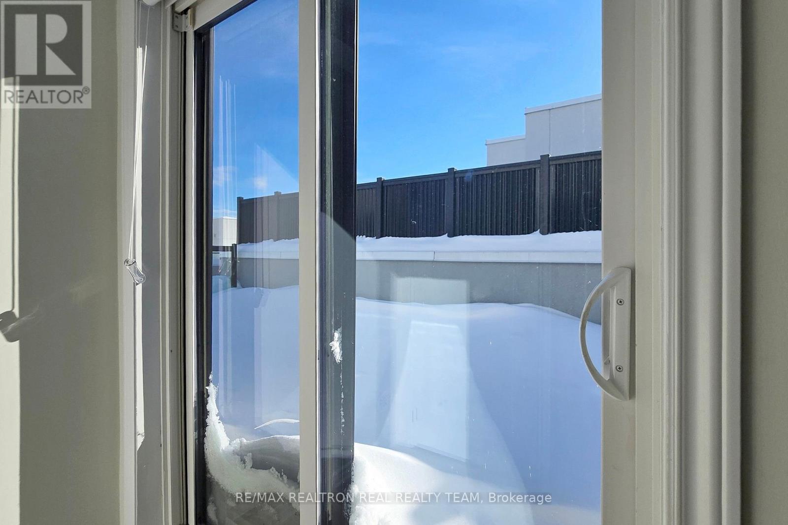 338 - 349 Wheat Boom Drive, Oakville, ON - Indoor