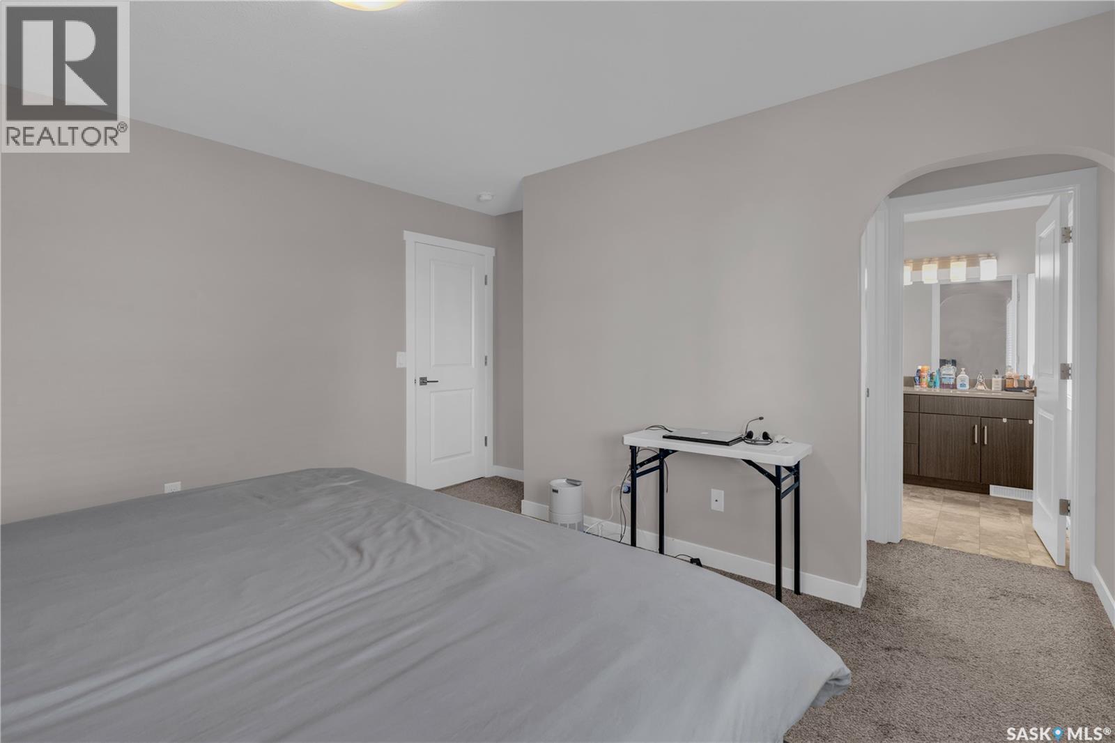 131 315 Dickson Crescent, Saskatoon, SK - Indoor Photo Showing Bedroom