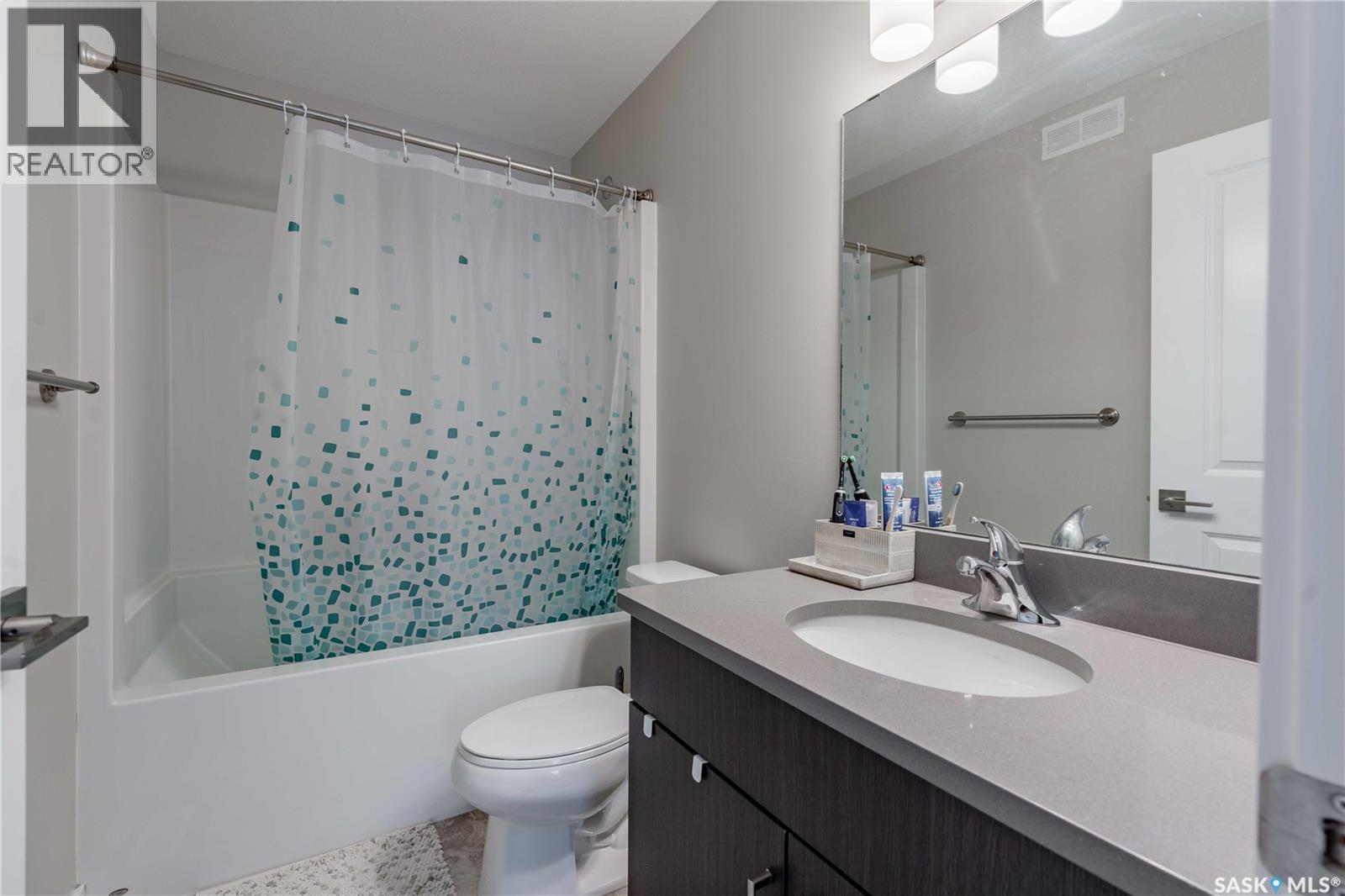 131 315 Dickson Crescent, Saskatoon, SK - Indoor Photo Showing Bathroom