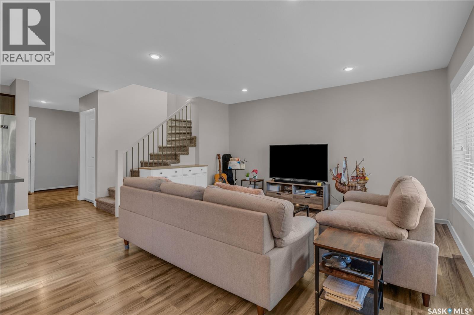 131 315 Dickson Crescent, Saskatoon, SK - Indoor Photo Showing Living Room