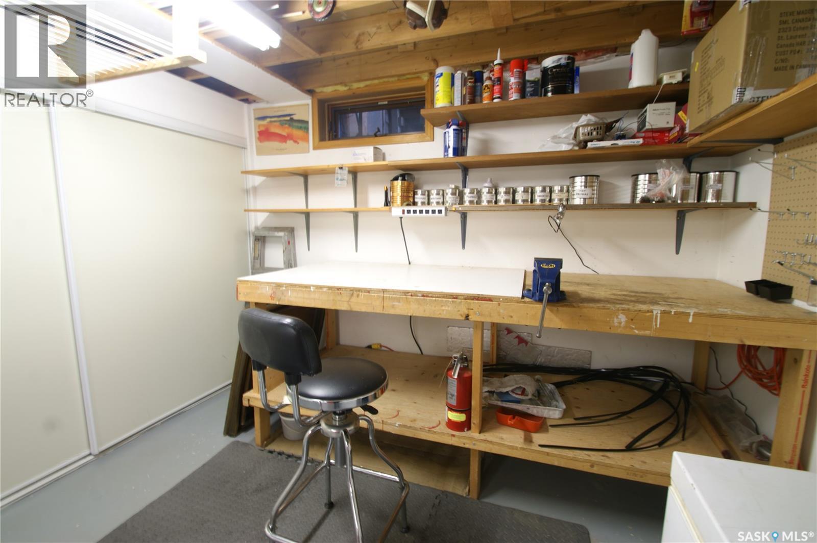 47 Lindsay Drive, Saskatoon, SK - Indoor