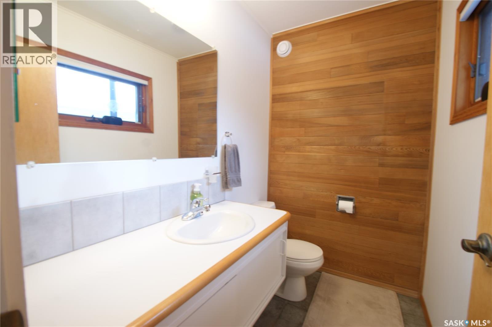 47 Lindsay Drive, Saskatoon, SK - Indoor Photo Showing Bathroom