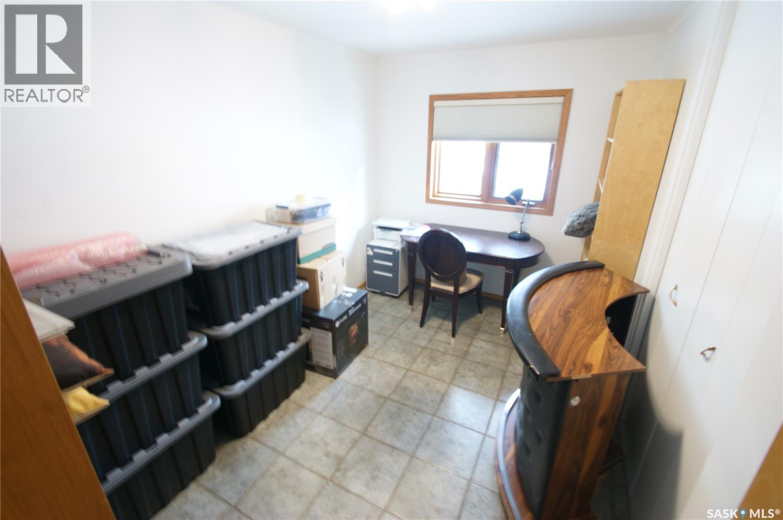 47 Lindsay Drive, Saskatoon, SK - Indoor