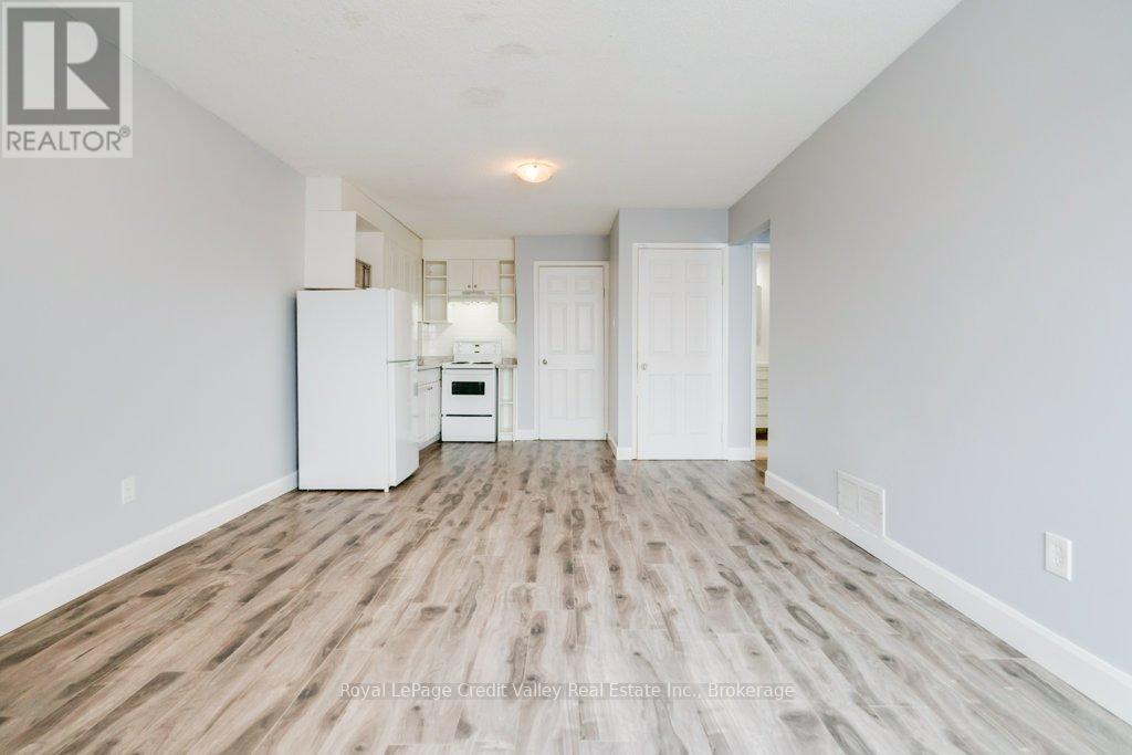 Living Room - Rear - 376 Hansen Road N, Brampton (Madoc), ON - Indoor Photo Showing Other Room