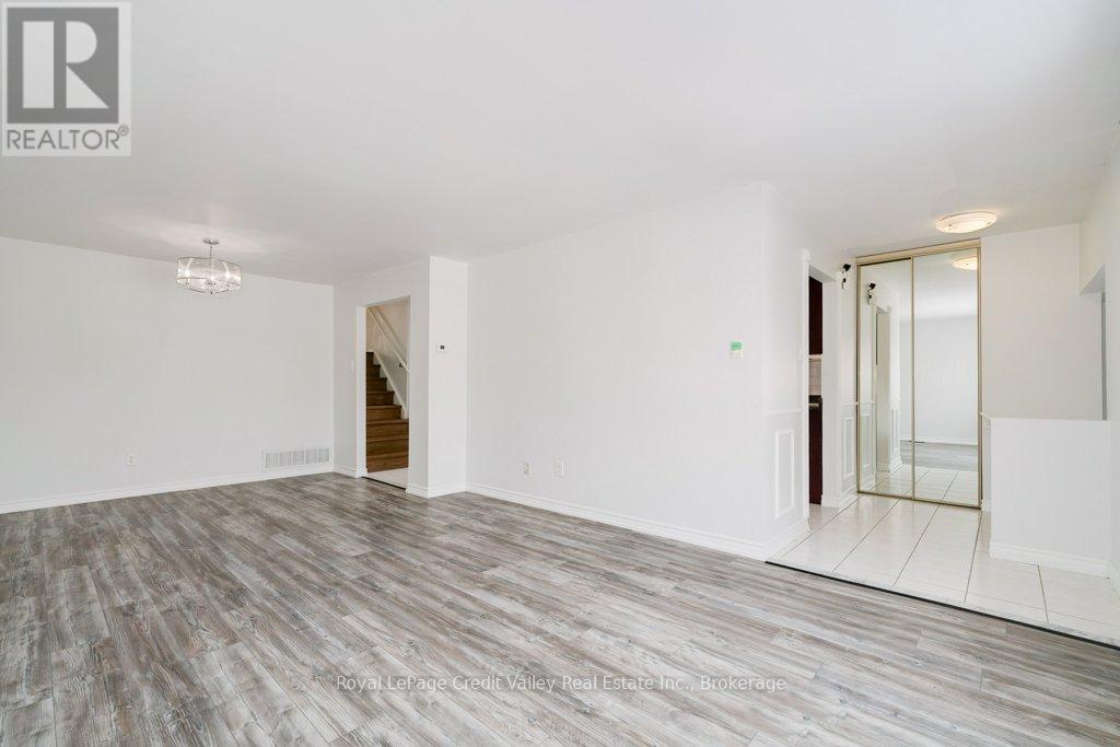 Living Room - 376 Hansen Road N, Brampton (Madoc), ON - Indoor Photo Showing Other Room