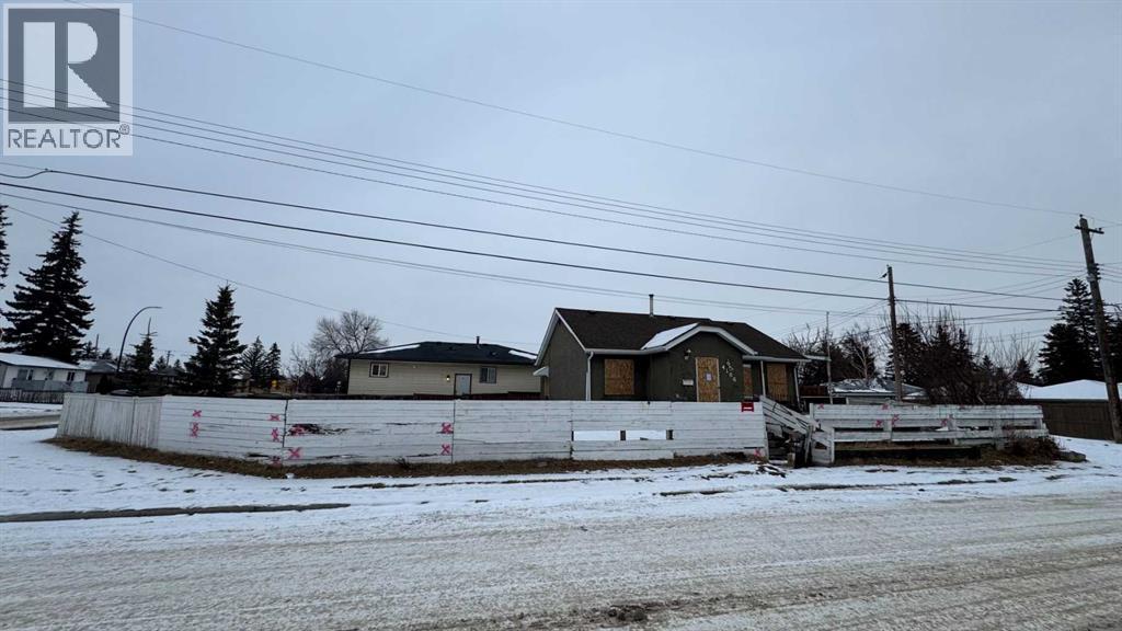 Front View - 4106 10 Avenue Se, Calgary, AB - Outdoor