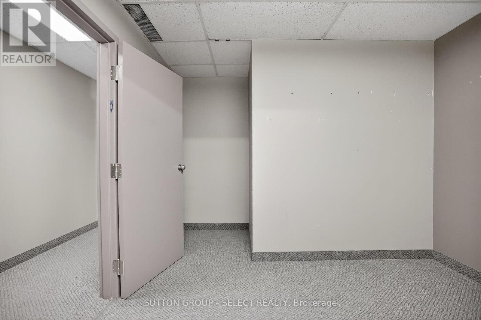 812 Dundas Street, London East (East G), ON