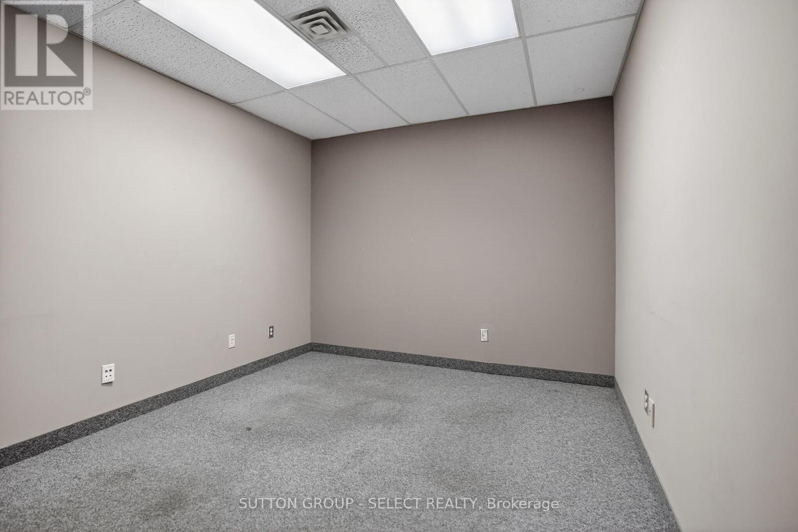 812 Dundas Street, London East (East G), ON