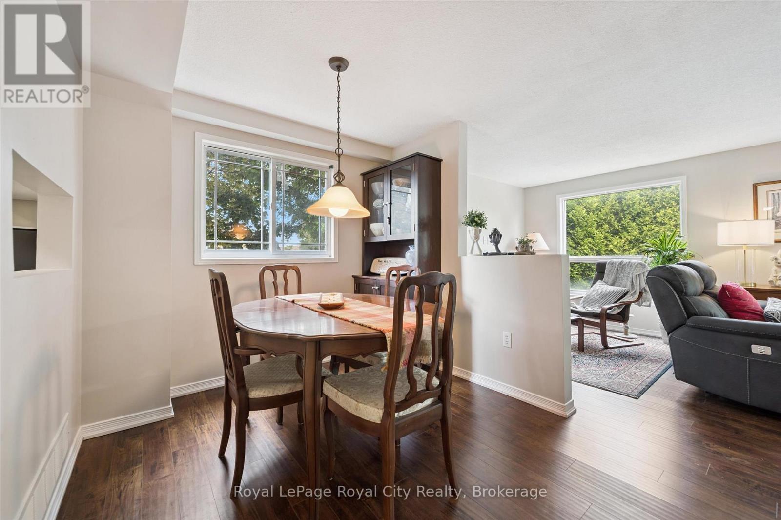 487 Flannery Drive, Centre Wellington (Fergus), ON - Indoor Photo Showing Dining Room