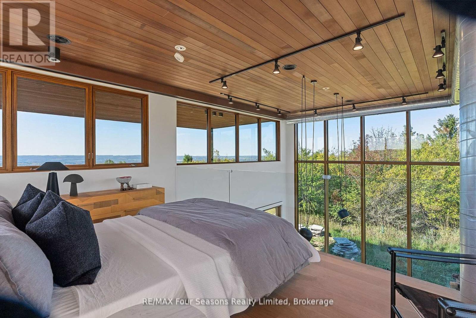 728529 21St Side Road, Blue Mountains, ON