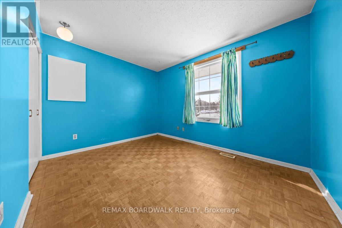 825 De Salaberry Street, Ottawa, ON - Indoor Photo Showing Other Room