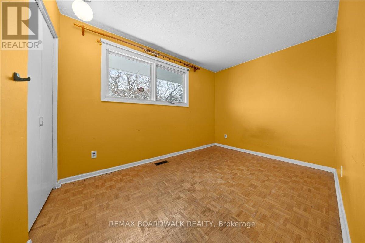 825 De Salaberry Street, Ottawa, ON - Indoor Photo Showing Other Room