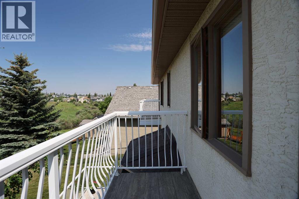 116 Hampshire Grove Nw, Calgary, AB - Outdoor With Exterior