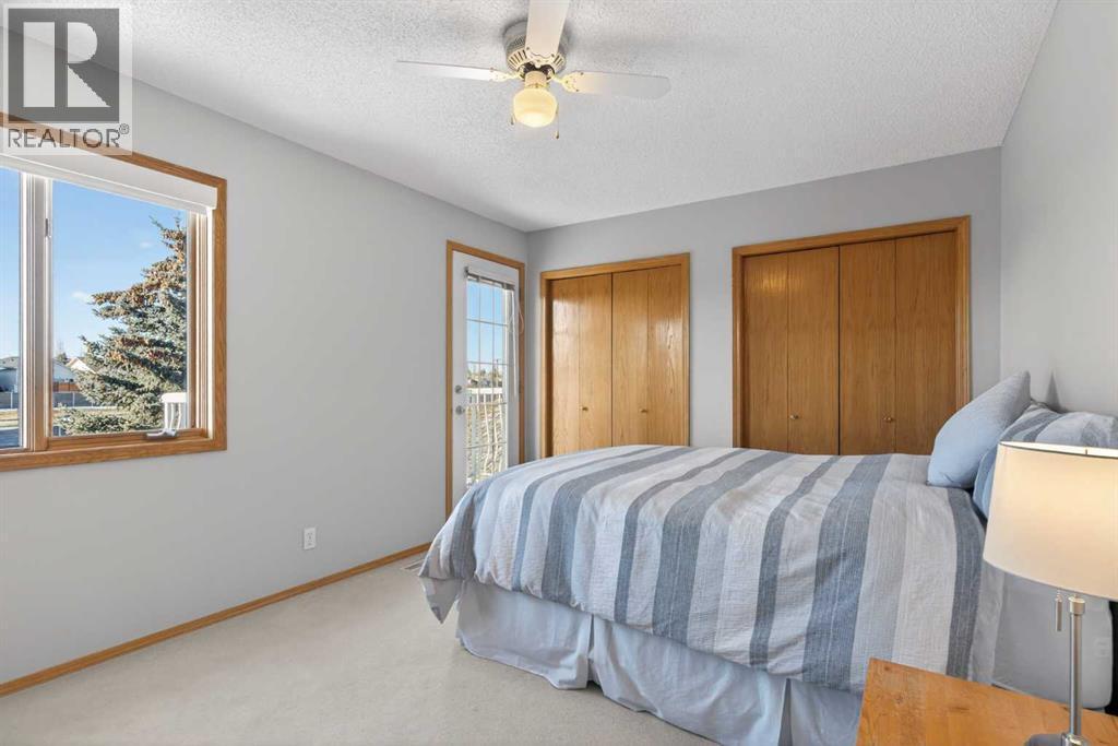 116 Hampshire Grove Nw, Calgary, AB - Indoor Photo Showing Bedroom